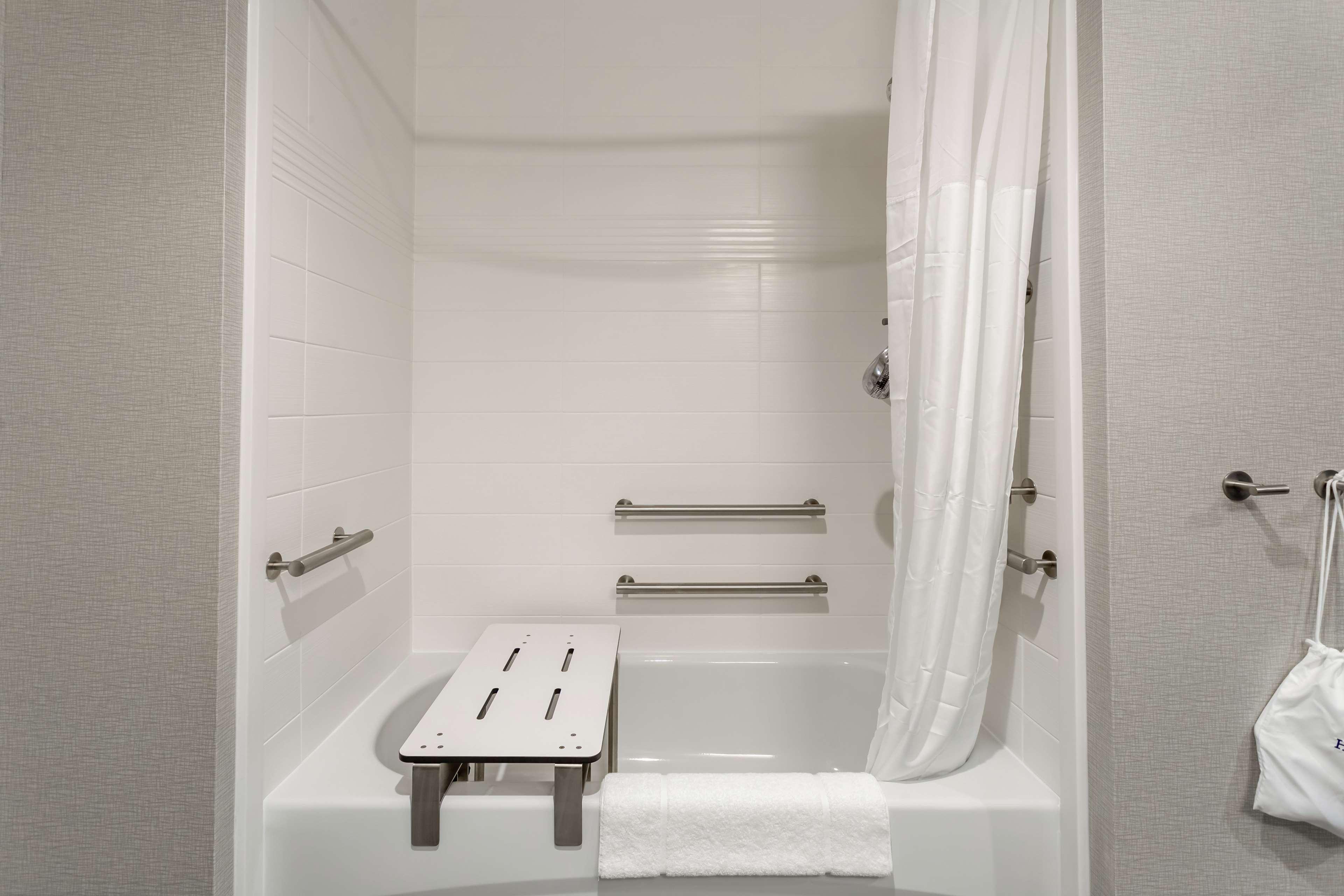 Hampton Inn Madison, Oh Экстерьер фото