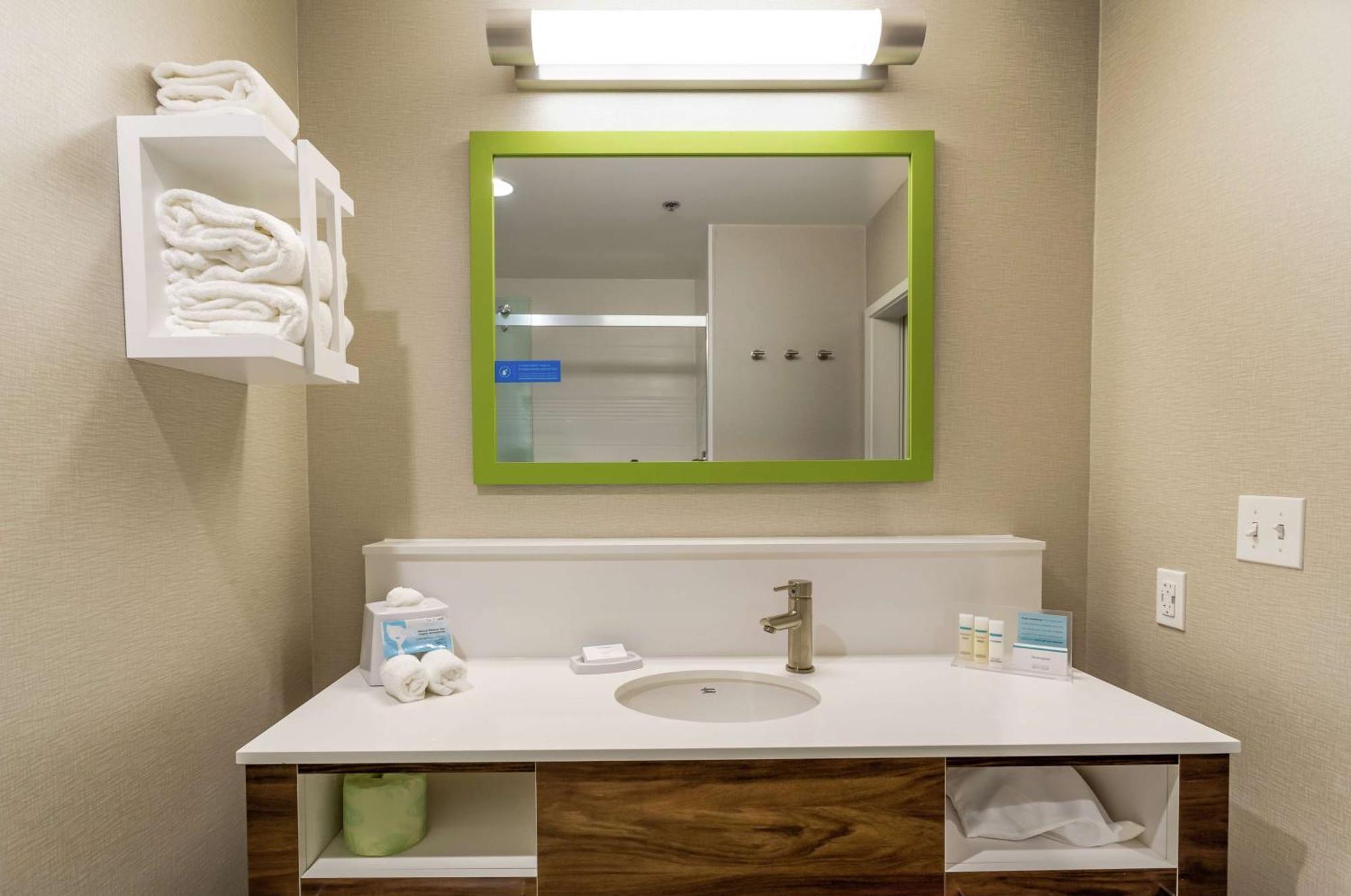 Hampton Inn Madison, Oh Экстерьер фото