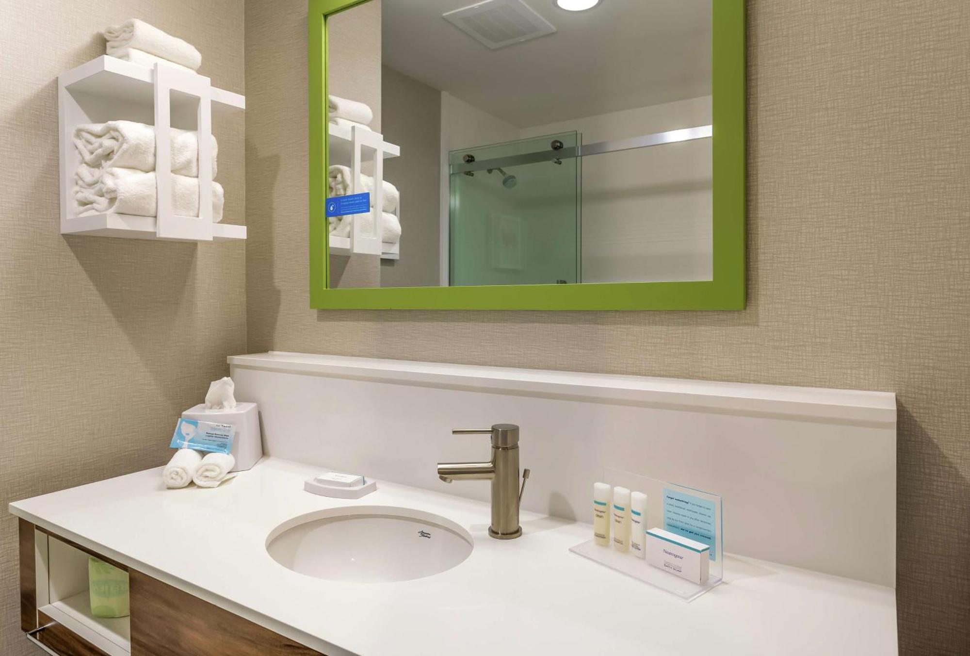 Hampton Inn Madison, Oh Экстерьер фото